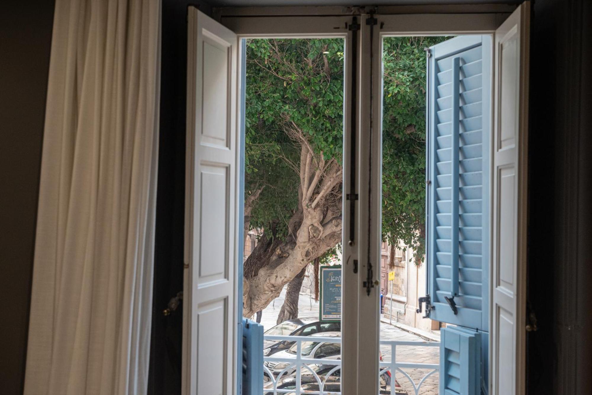 Zibibbo Suites & Rooms - Aparthotel In Centro Storico A Trapani Buitenkant foto
