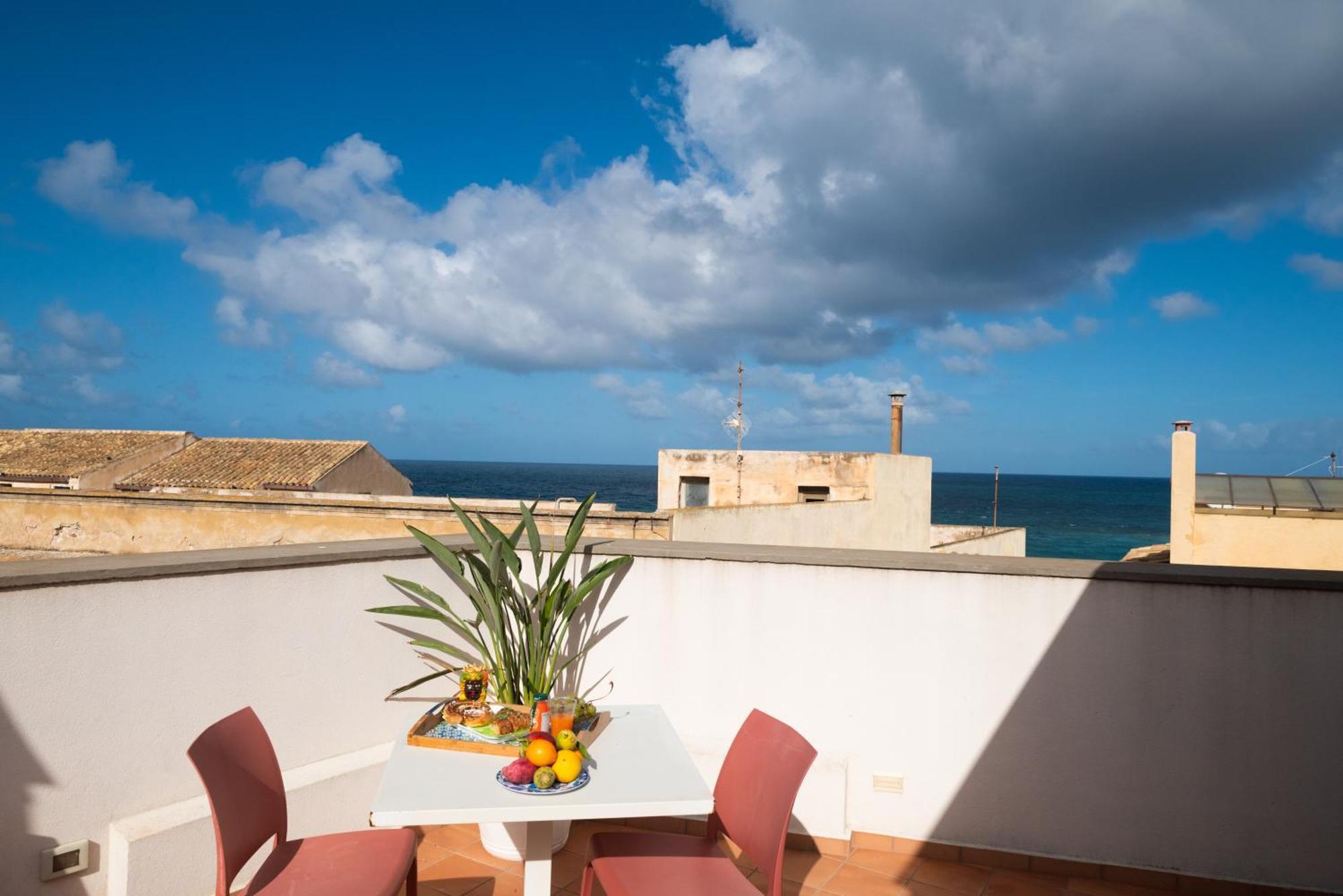 Zibibbo Suites & Rooms - Aparthotel In Centro Storico A Trapani Buitenkant foto
