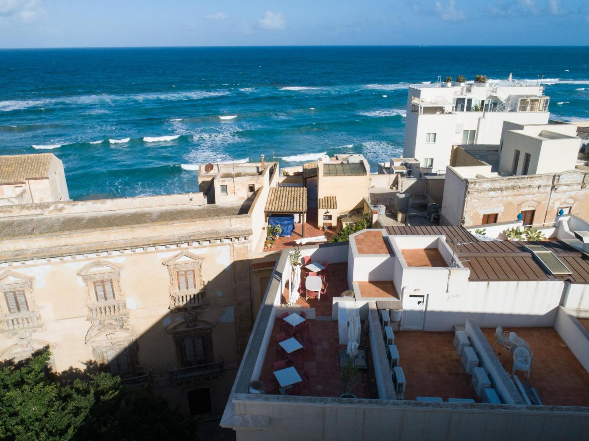 Zibibbo Suites & Rooms - Aparthotel In Centro Storico A Trapani Buitenkant foto