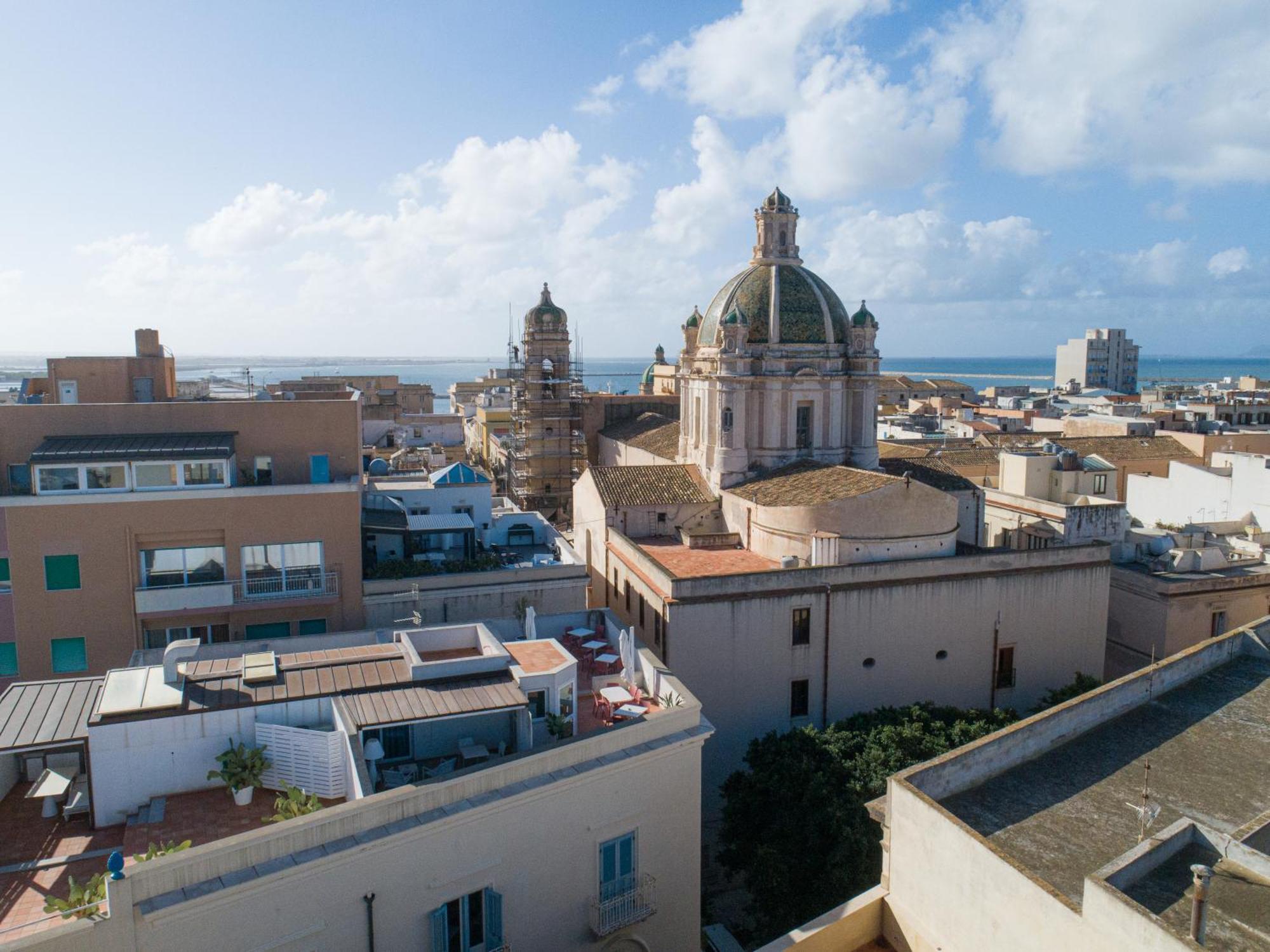 Zibibbo Suites & Rooms - Aparthotel In Centro Storico A Trapani Buitenkant foto