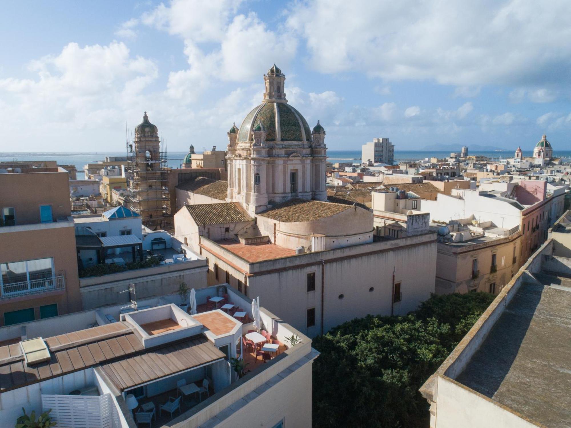 Zibibbo Suites & Rooms - Aparthotel In Centro Storico A Trapani Buitenkant foto